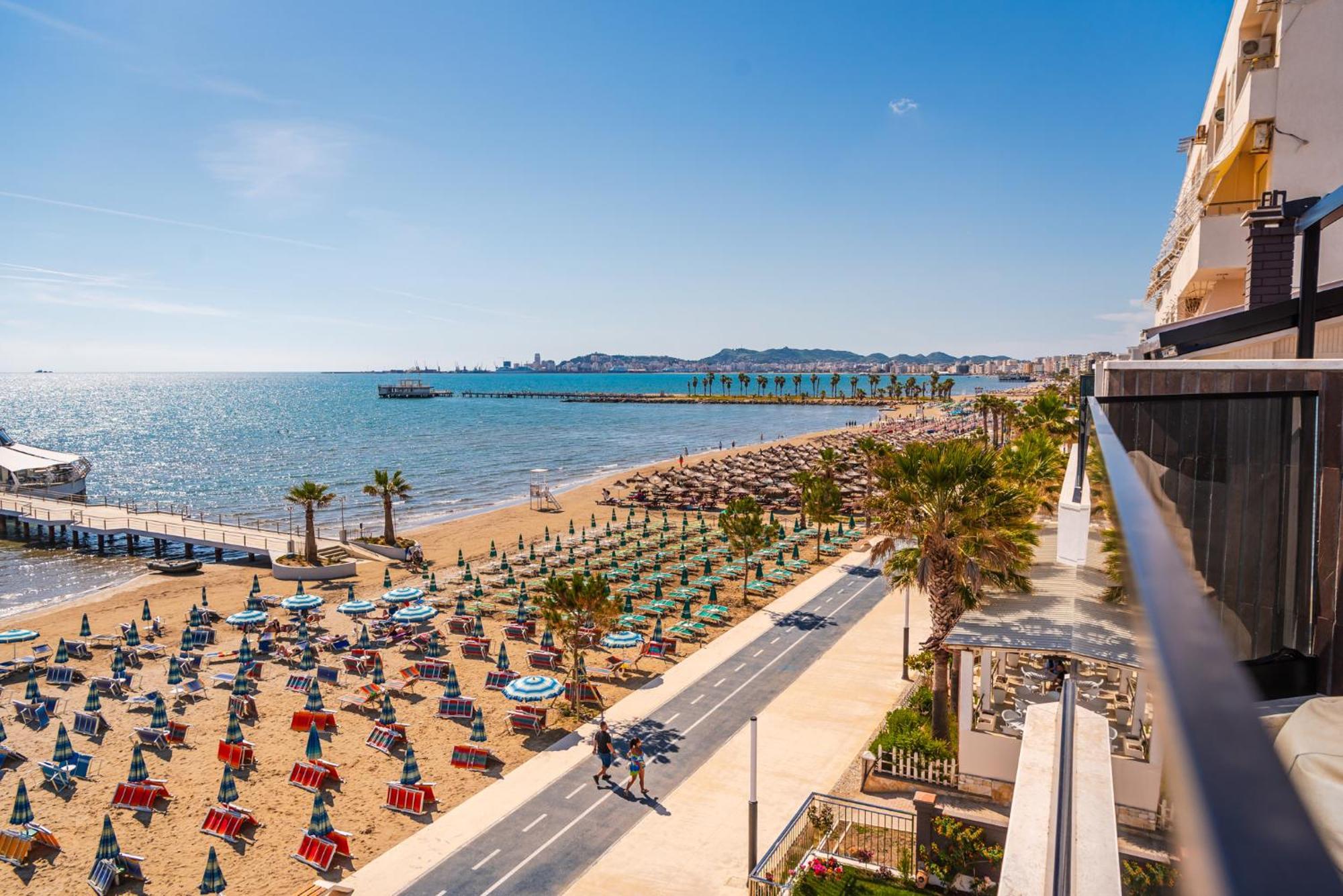 Sea View Apartments Eldo Durrës Quarto foto