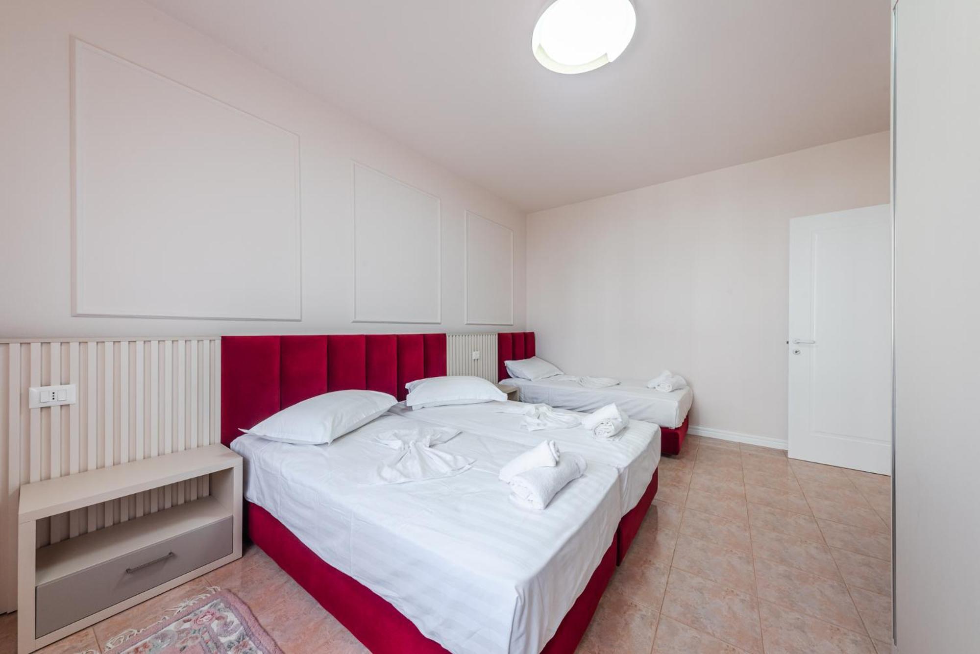 Sea View Apartments Eldo Durrës Quarto foto